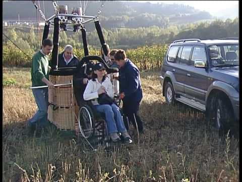 Hot air balloon ride for disabled people in Tuscany Volo in mongolfiera per disabili sulla Toscana mp4 image